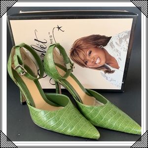 🍀 Star Jones Green Ankle Strap Pointed Toe Sexy🍀